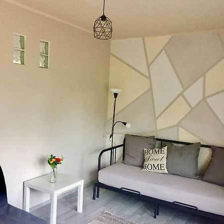 Lelle-Kert Apartman 01 بالاتوليلّي المظهر الخارجي الصورة