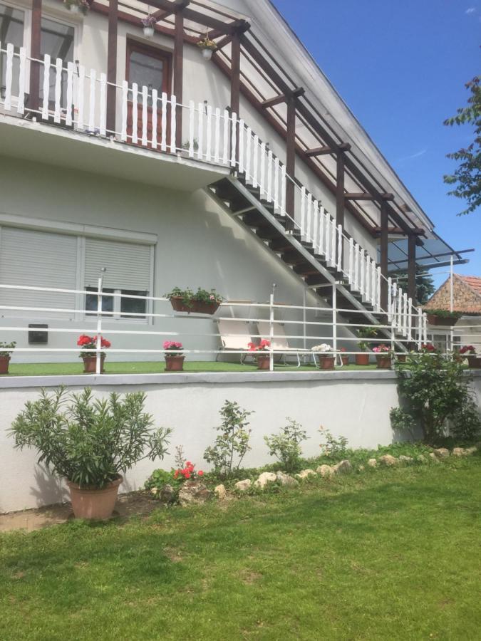 Lelle-Kert Apartman 01 بالاتوليلّي المظهر الخارجي الصورة