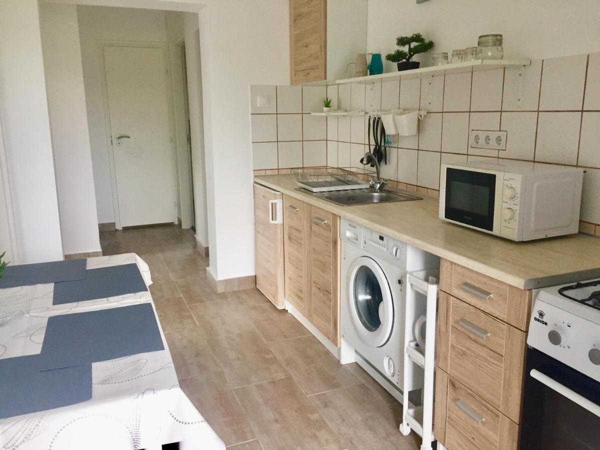 Lelle-Kert Apartman 01 بالاتوليلّي المظهر الخارجي الصورة